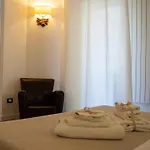 Estea Konukevi Tropea