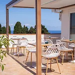 Estea Tropea
