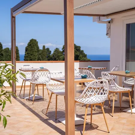 Estea Tropea